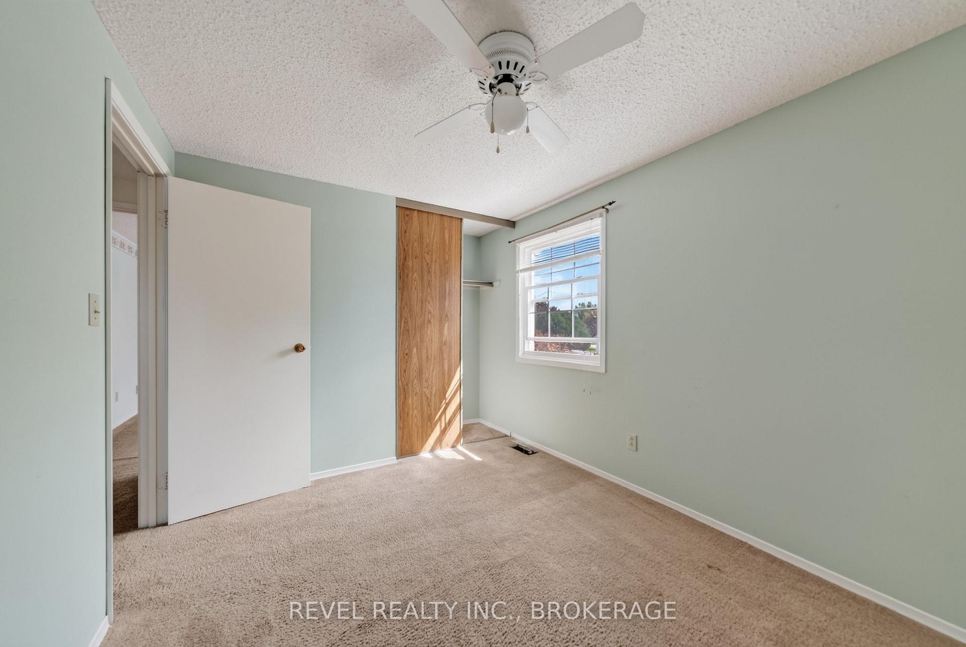 Photo 25 of 126 Grenadier Drive, Kingston, Kingston East (Incl Barret Crt) — HOMEH