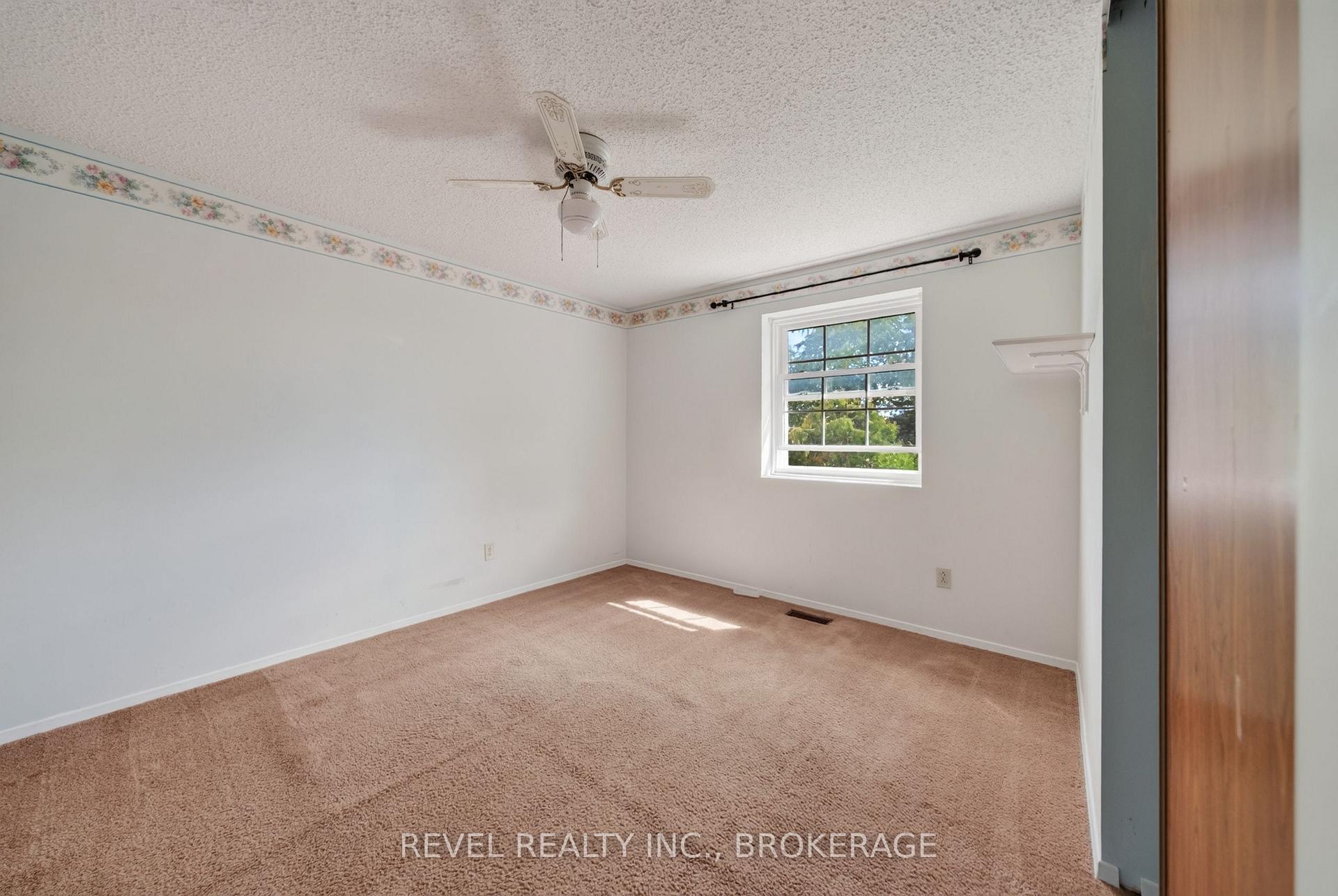 Photo 26 of 126 Grenadier Drive, Kingston, Kingston East (Incl Barret Crt) — HOMEH