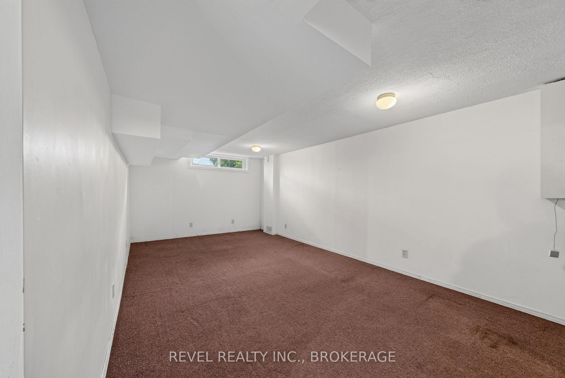 Photo 30 of 126 Grenadier Drive, Kingston, Kingston East (Incl Barret Crt) — HOMEH