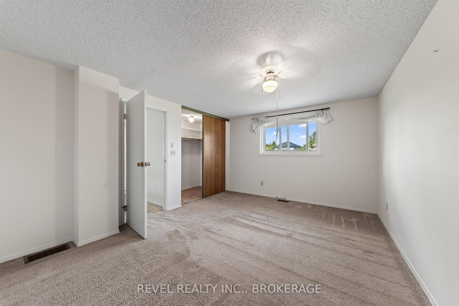 Photo 31 of 126 Grenadier Drive, Kingston, Kingston East (Incl Barret Crt) — HOMEH