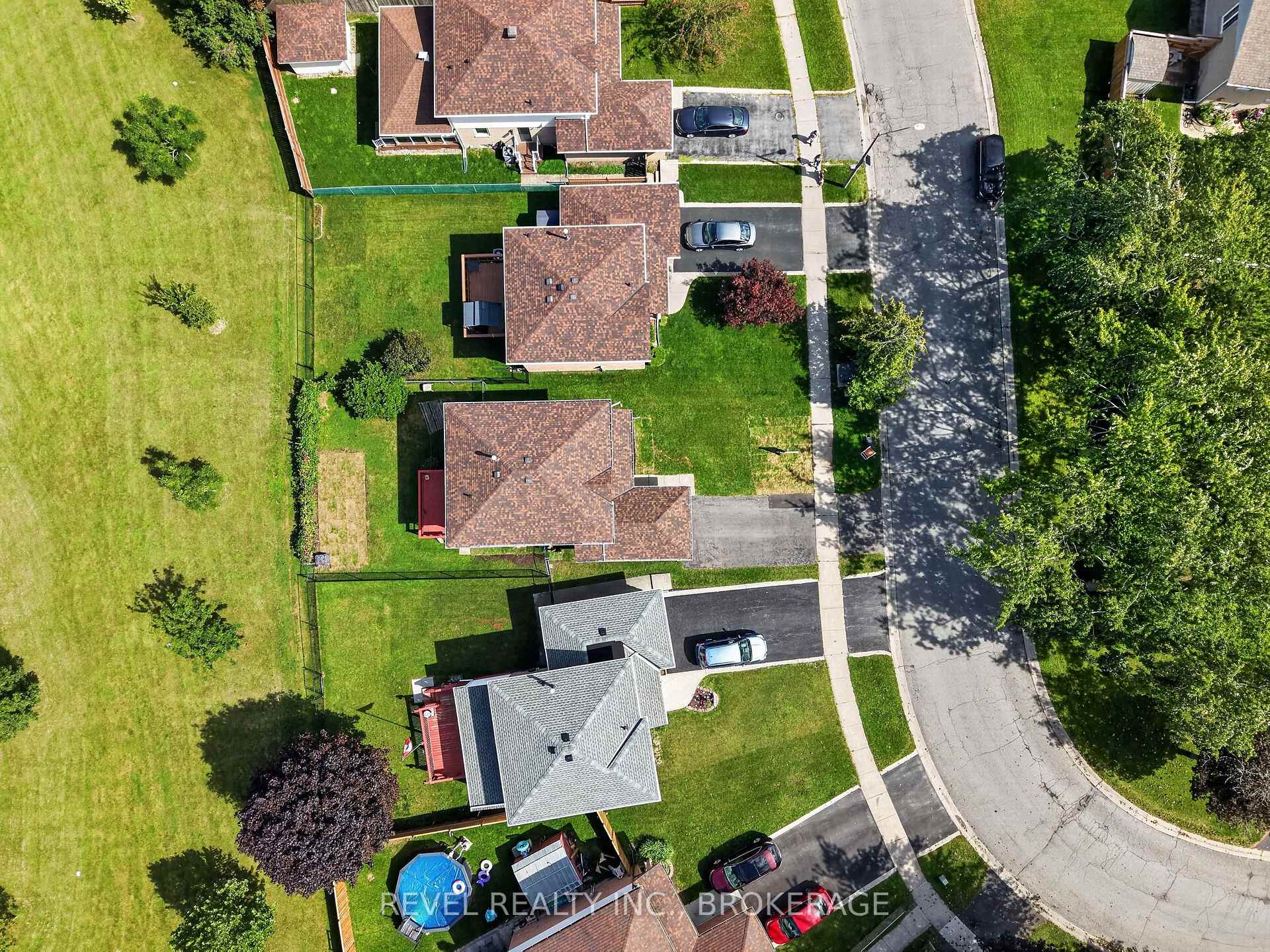 Photo 42 of 126 Grenadier Drive, Kingston, Kingston East (Incl Barret Crt) — HOMEH