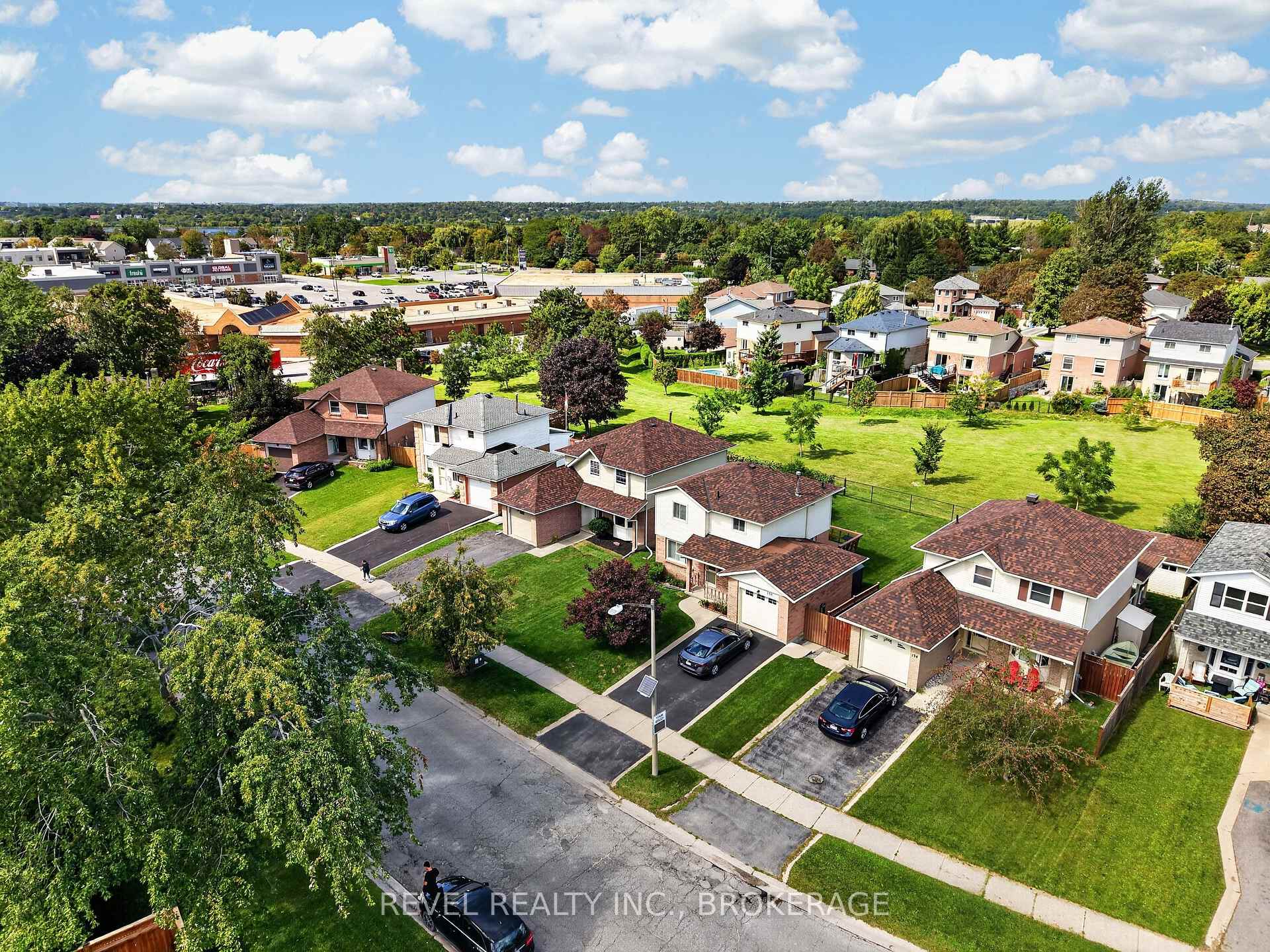 Photo 43 of 126 Grenadier Drive, Kingston, Kingston East (Incl Barret Crt) — HOMEH