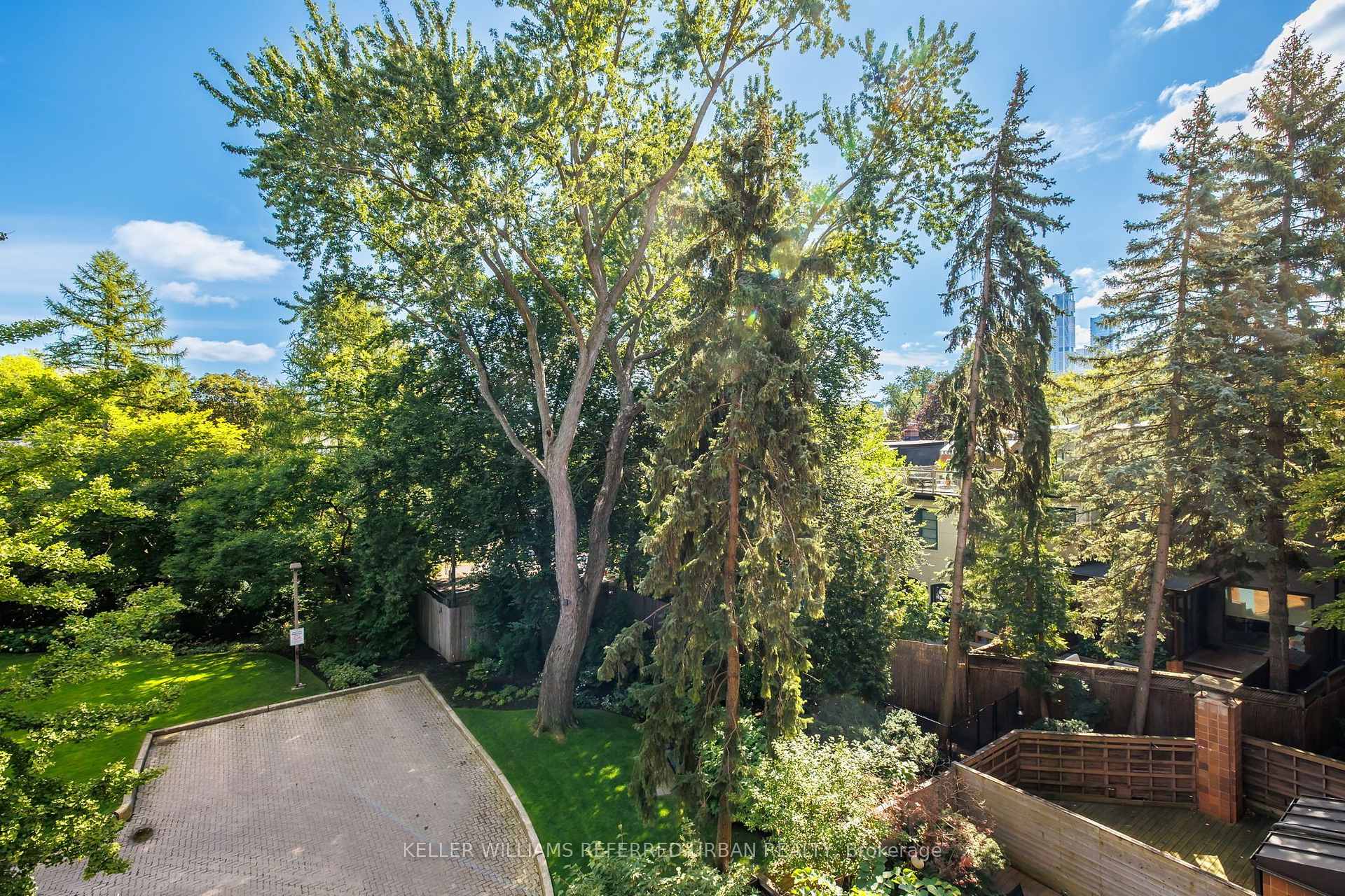 Photo 19 of Unit 321, 40 Oaklands Avenue, Toronto, Yonge-St. Clair — HOMEH