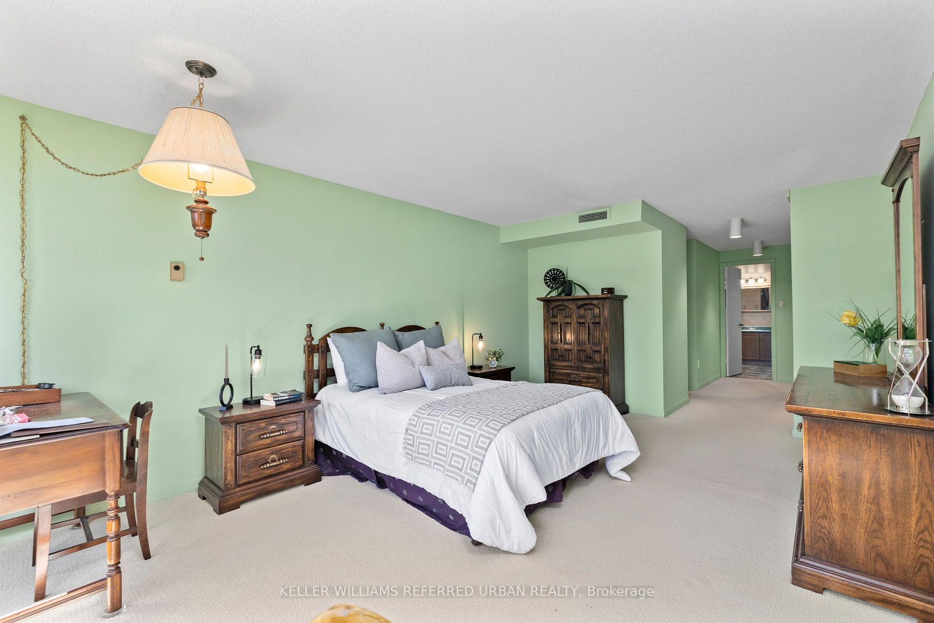 Photo 25 of Unit 321, 40 Oaklands Avenue, Toronto, Yonge-St. Clair — HOMEH