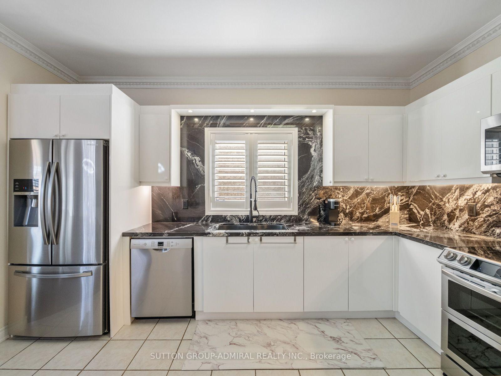 Photo 6 of 119 Blackthorn Drive, Vaughan, Maple — HOMEH