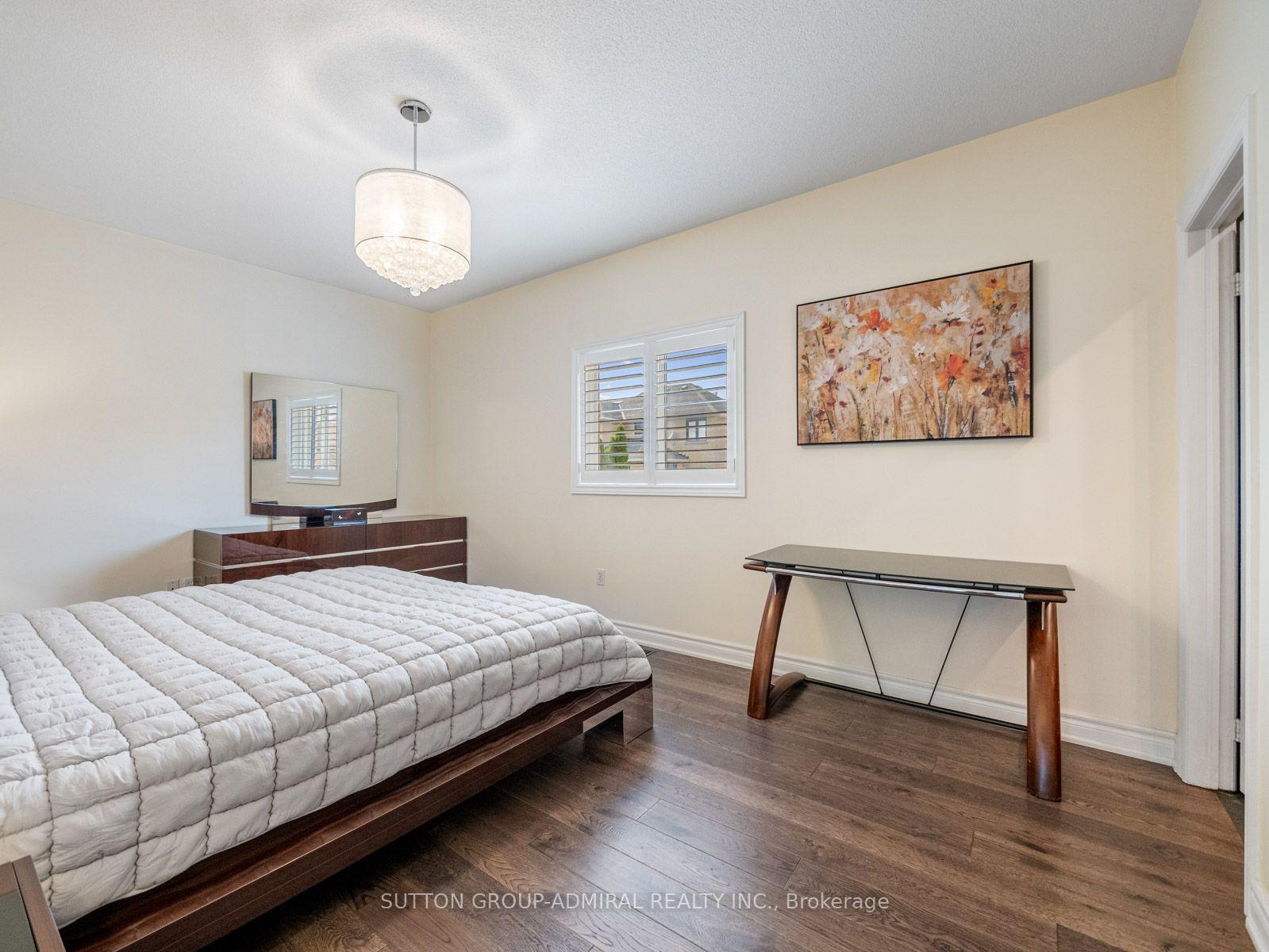 Photo 18 of 119 Blackthorn Drive, Vaughan, Maple — HOMEH
