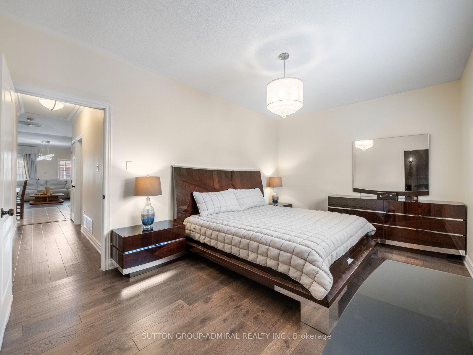 Photo 19 of 119 Blackthorn Drive, Vaughan, Maple — HOMEH