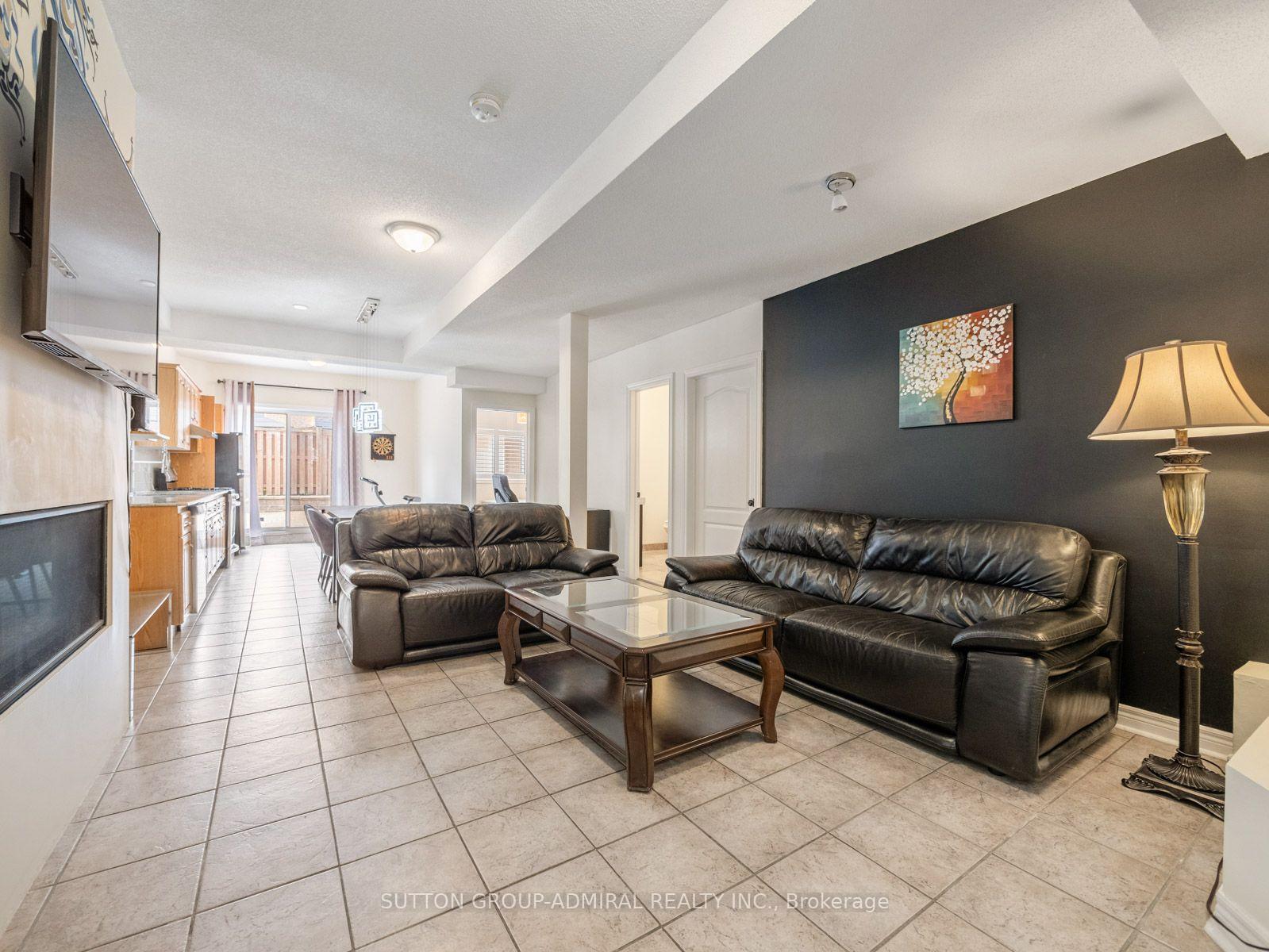Photo 26 of 119 Blackthorn Drive, Vaughan, Maple — HOMEH