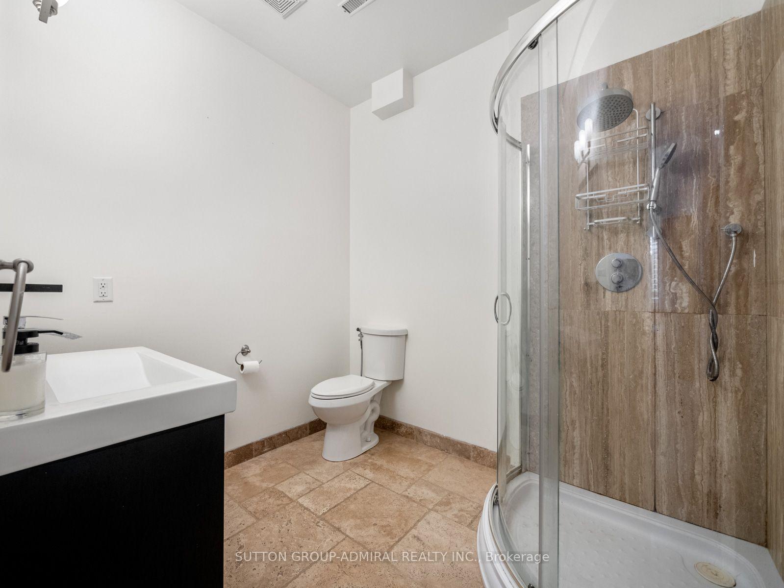 Photo 34 of 119 Blackthorn Drive, Vaughan, Maple — HOMEH