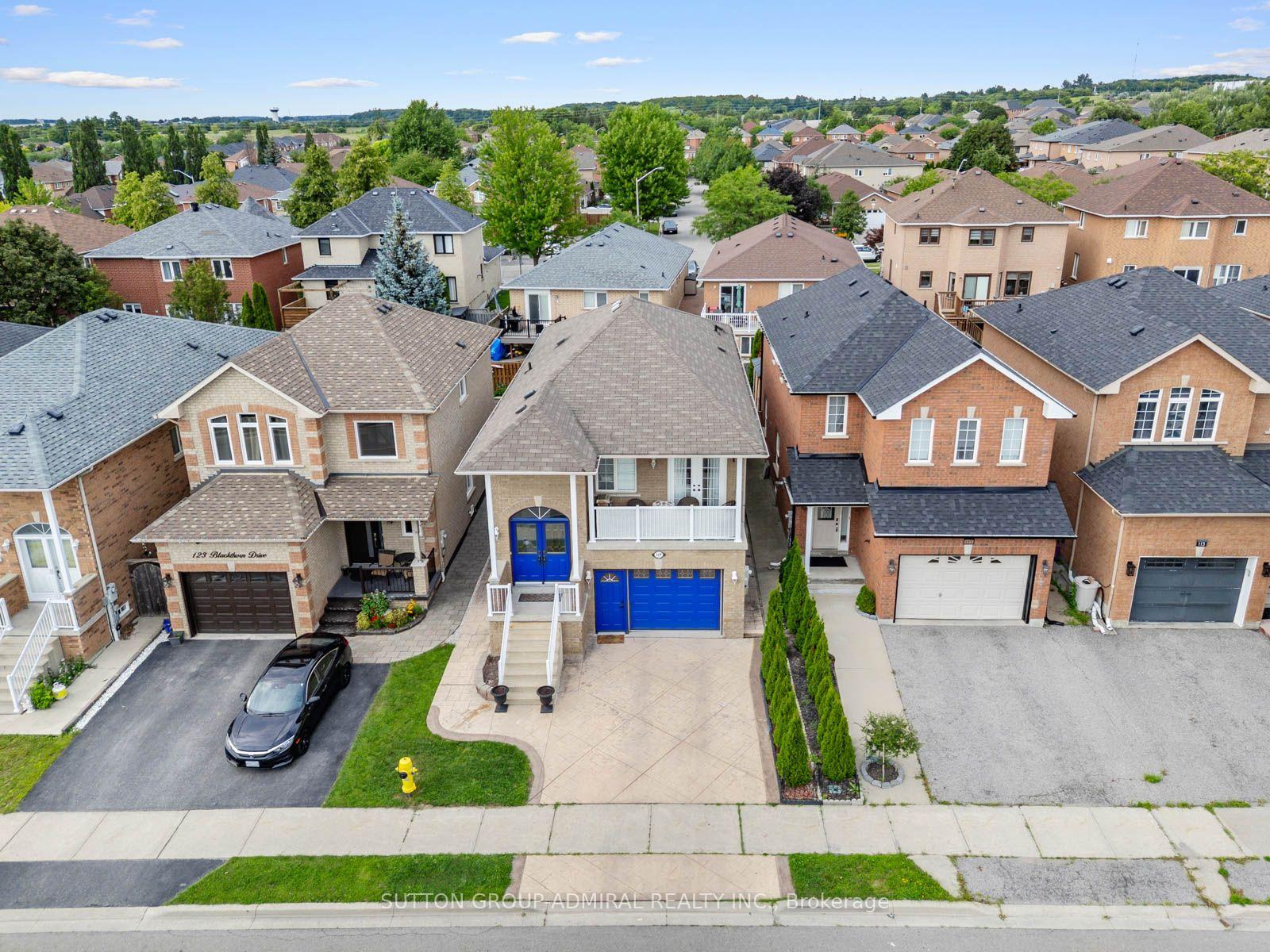 Photo 39 of 119 Blackthorn Drive, Vaughan, Maple — HOMEH
