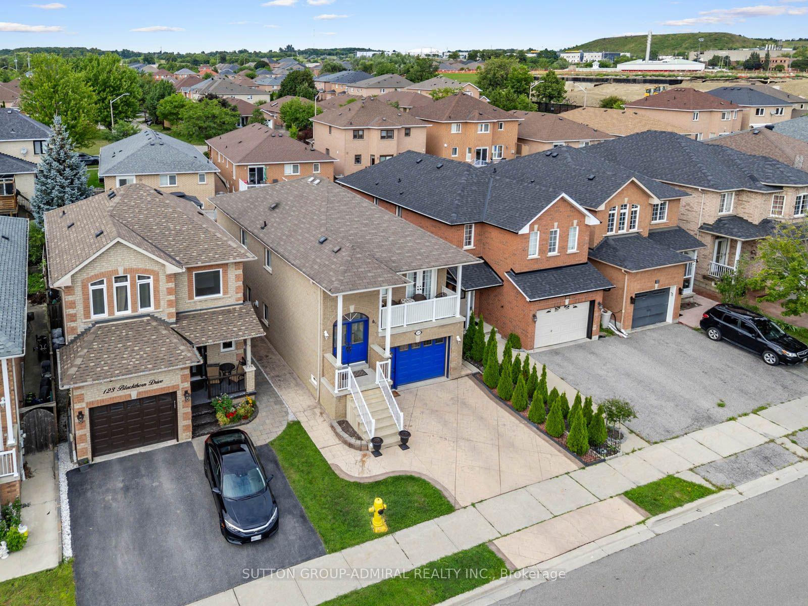 Photo 40 of 119 Blackthorn Drive, Vaughan, Maple — HOMEH