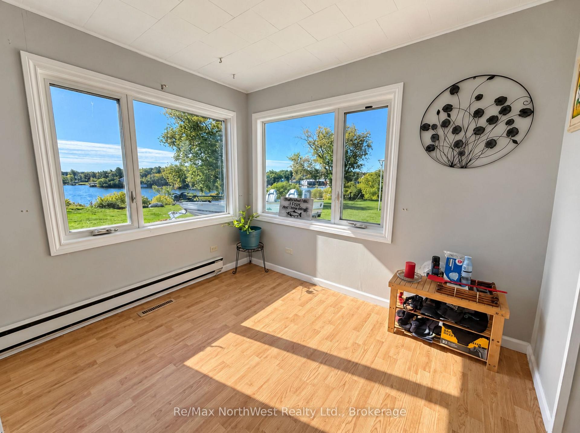 Photo 9 of 119 Lyndale Avenue, Kenora, Keewatin — HOMEH
