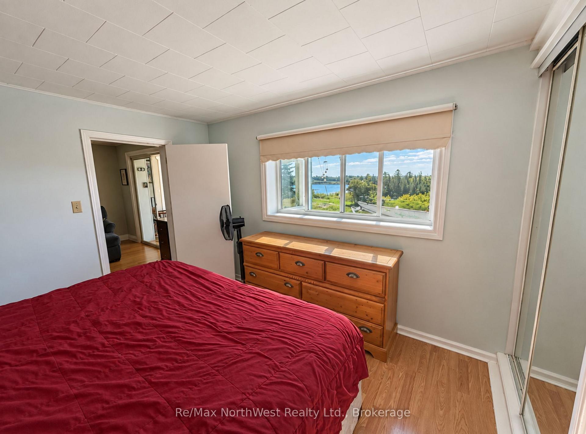 Photo 11 of 119 Lyndale Avenue, Kenora, Keewatin — HOMEH