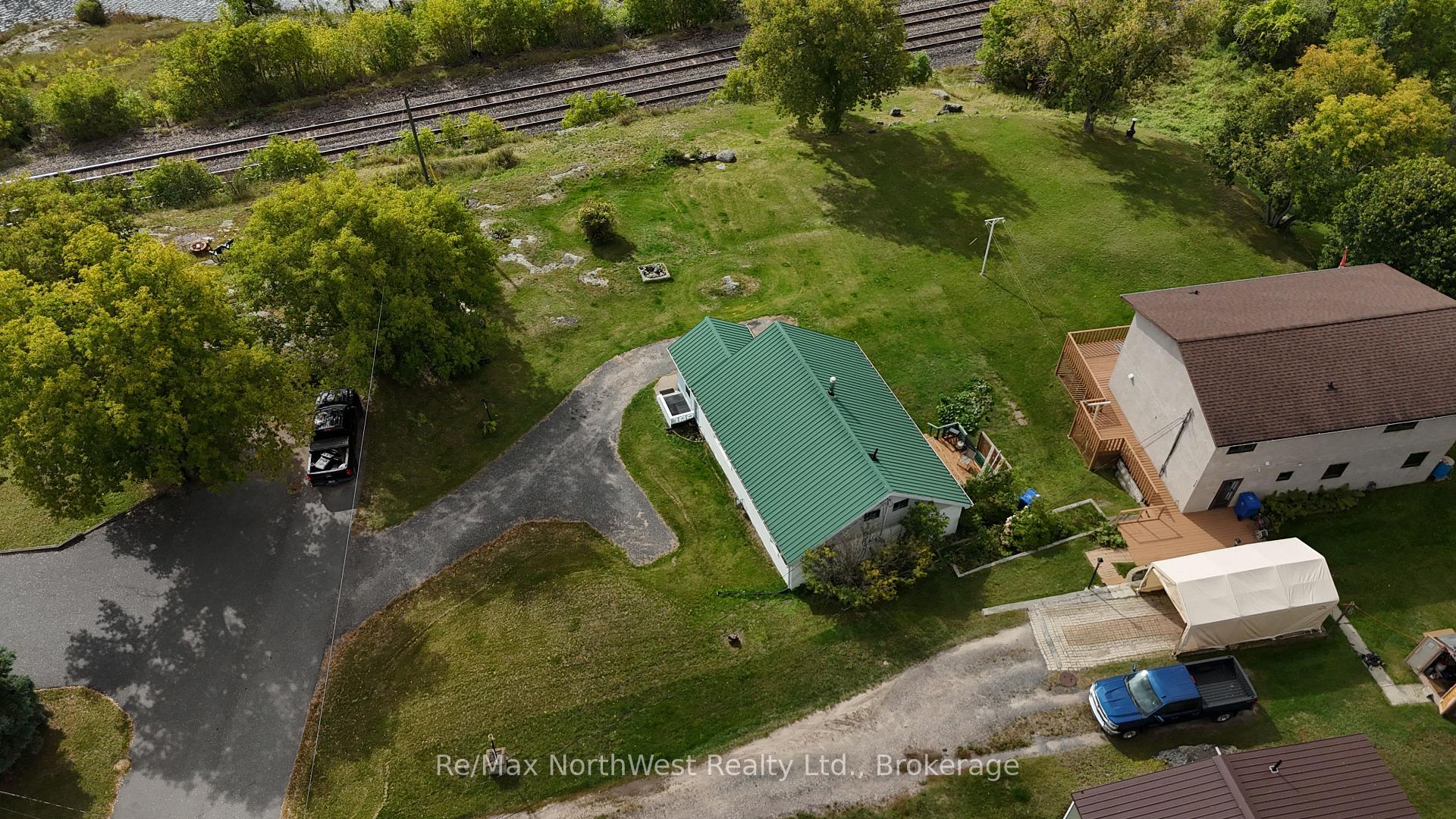 Photo 24 of 119 Lyndale Avenue, Kenora, Keewatin — HOMEH