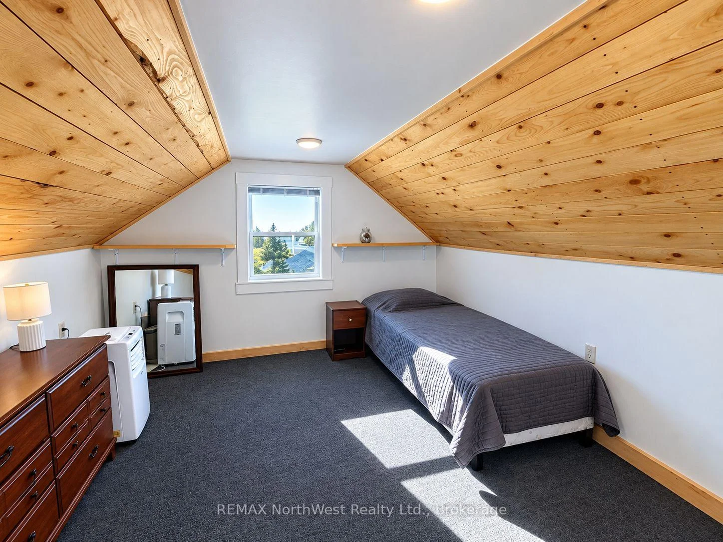 Photo 22 of 119 Lyndale Avenue, Kenora, Keewatin — HOMEH