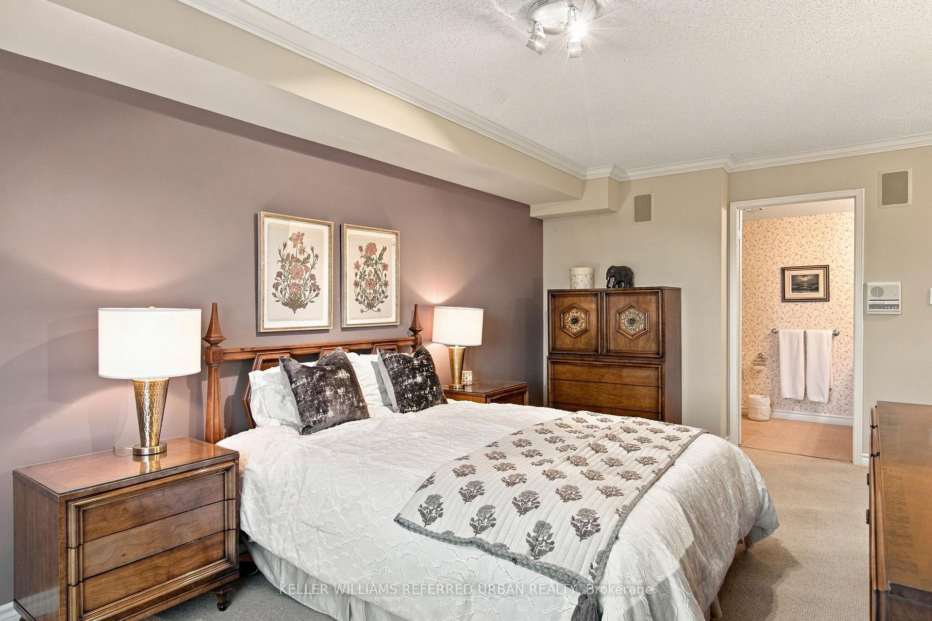 Photo 18 of Unit 524, 18 Concorde Place, North York, Banbury-Don Mills — HOMEH