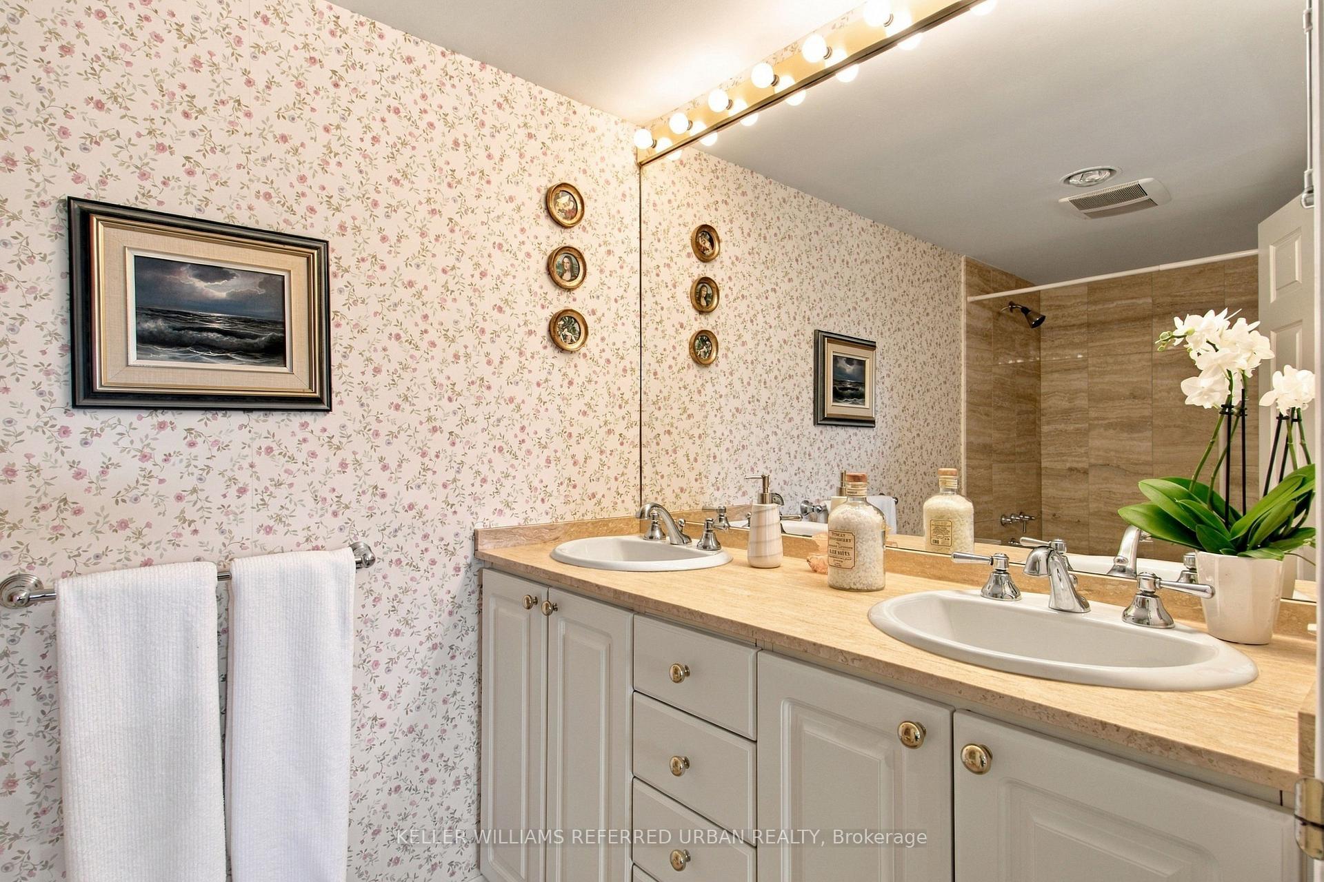 Photo 19 of Unit 524, 18 Concorde Place, North York, Banbury-Don Mills — HOMEH