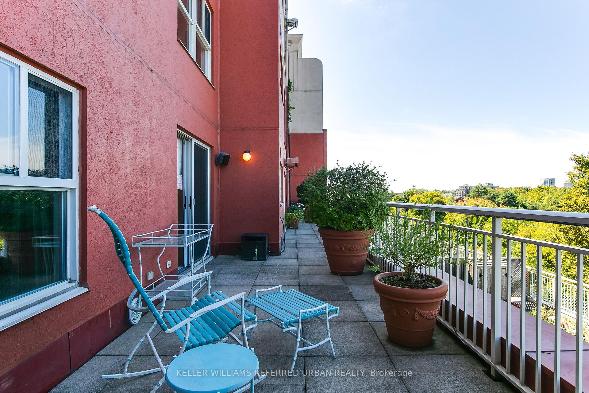 Photo 33 of Unit 524, 18 Concorde Place, North York, Banbury-Don Mills — HOMEH
