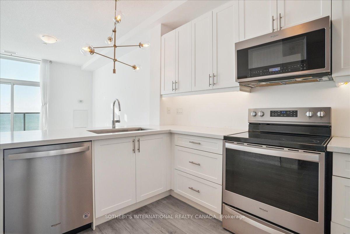 Photo 8 of Unit 633, 101 Shoreview Place, Hamilton, Stoney Creek — HOMEH
