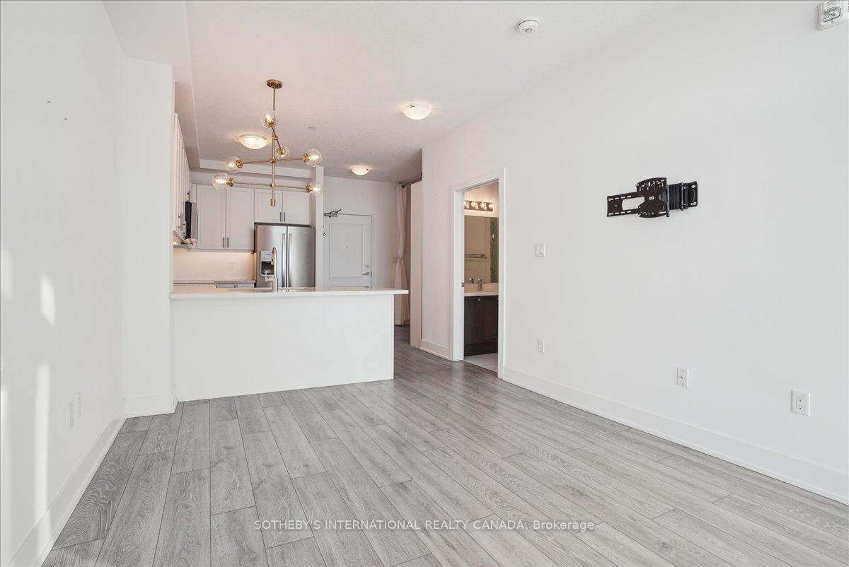 Photo 13 of Unit 633, 101 Shoreview Place, Hamilton, Stoney Creek — HOMEH