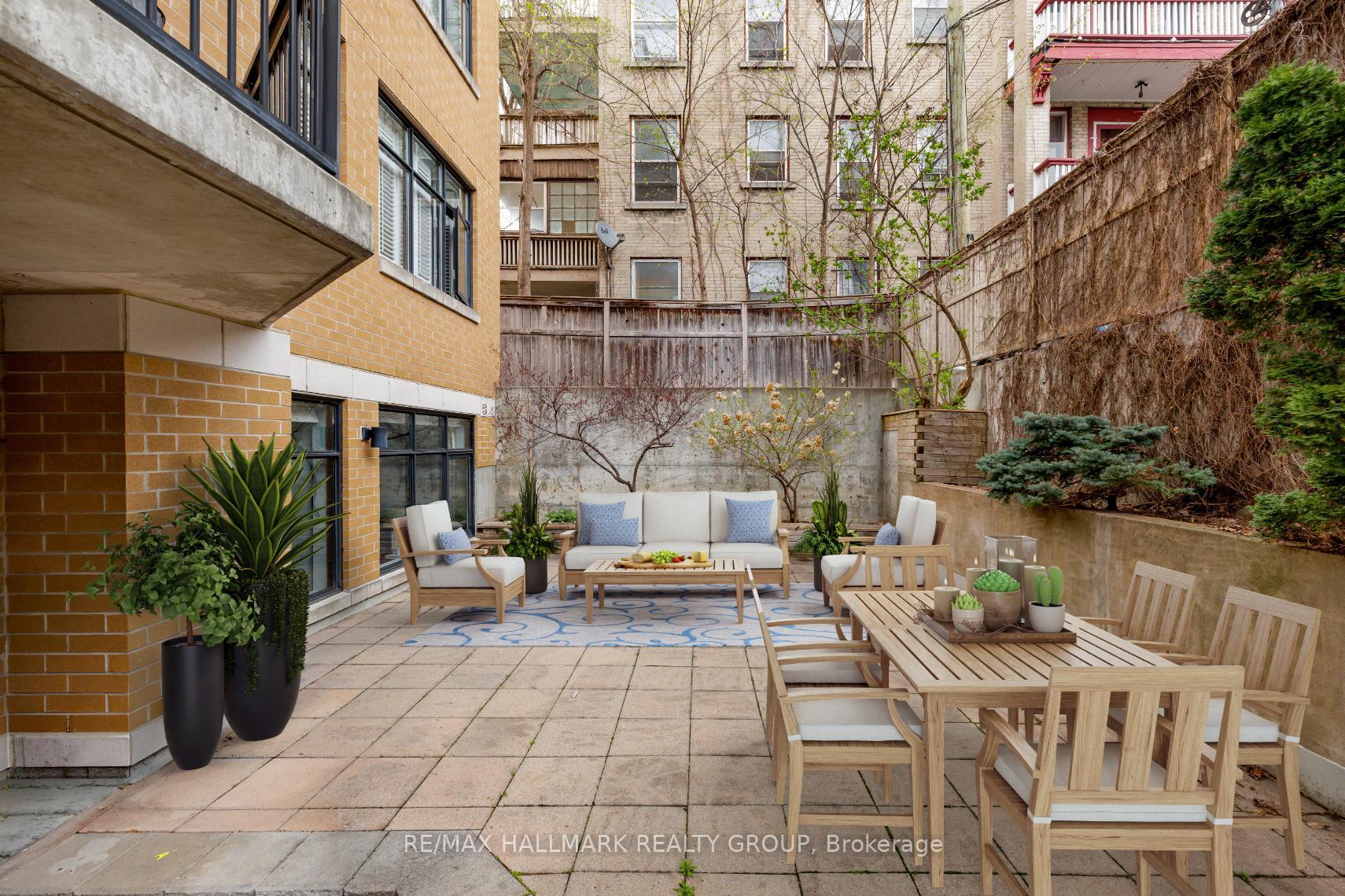 Photo of Unit 203, 260 Besserer Street