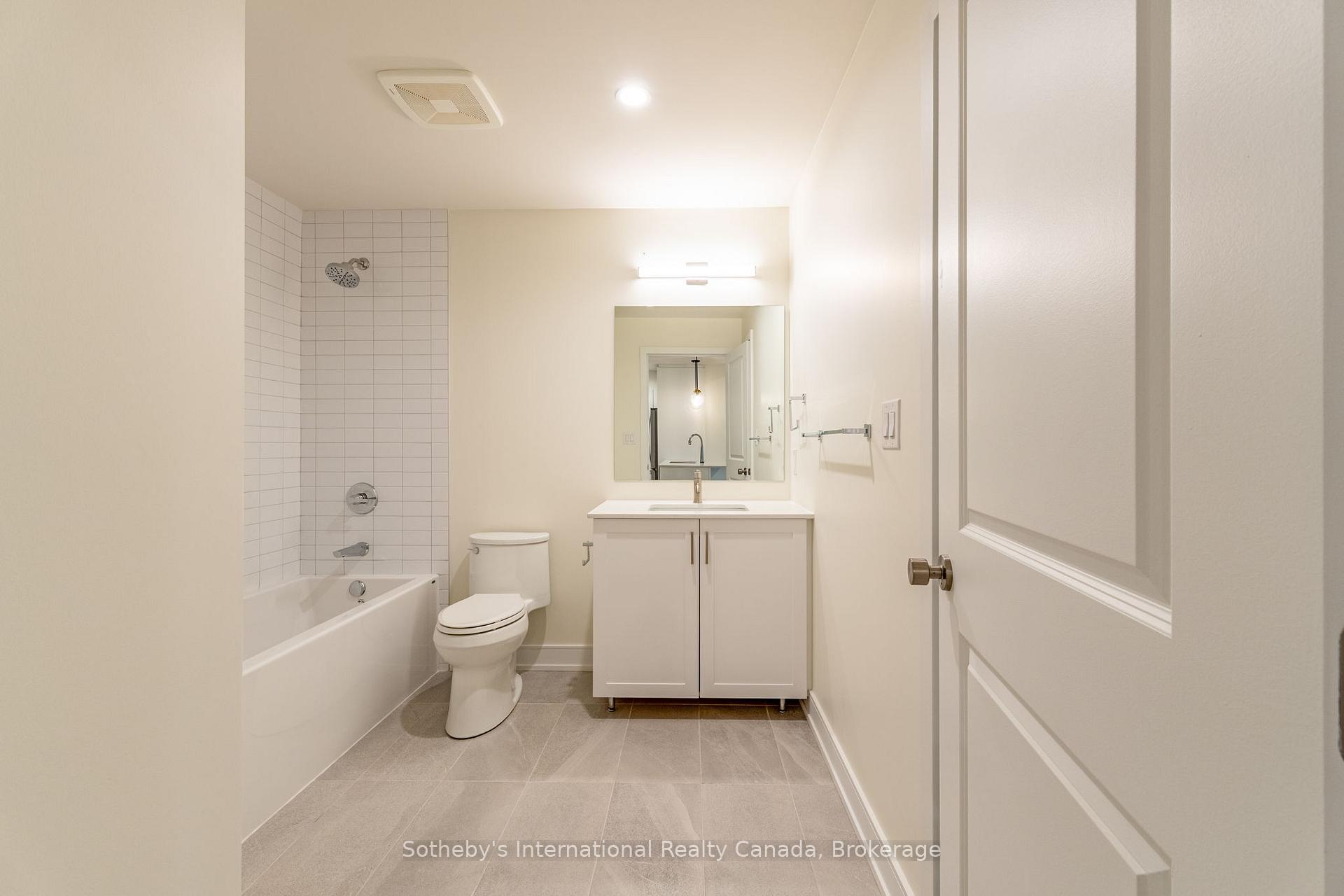 Photo 12 of Unit 418, 121 Mary Street, Clearview, Creemore — HOMEH