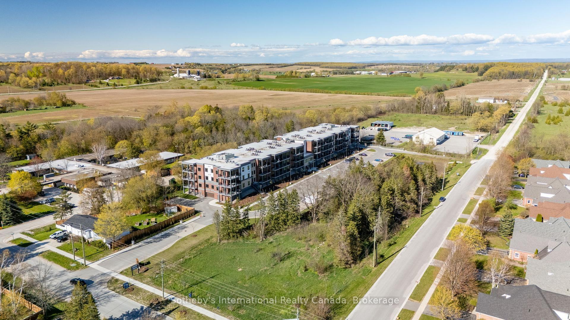 Photo 27 of Unit 418, 121 Mary Street, Clearview, Creemore — HOMEH