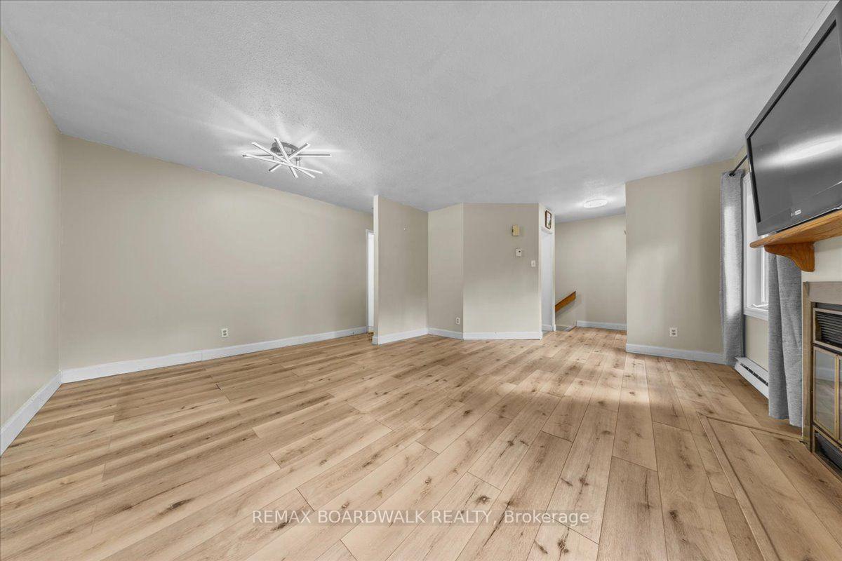 Photo 6 of Unit 6, 7 Timberview Way, Ottawa, Westcliffe Estates — HOMEH