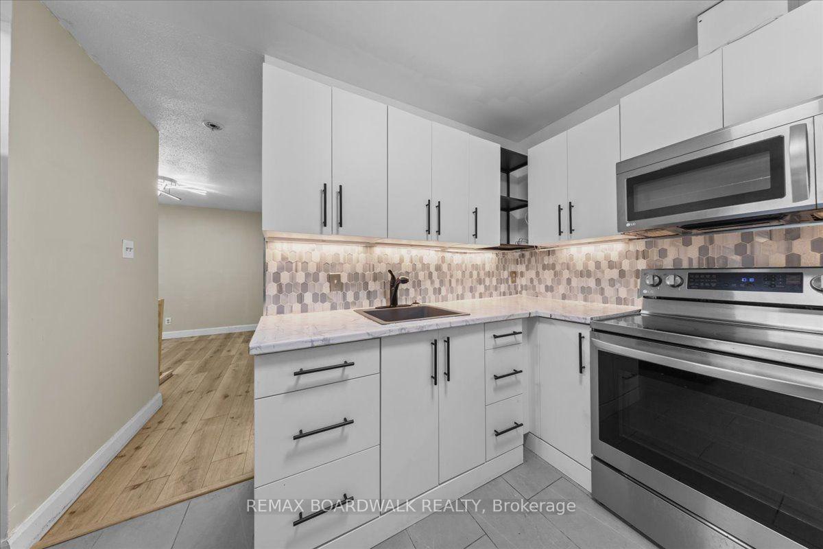 Photo 8 of Unit 6, 7 Timberview Way, Ottawa, Westcliffe Estates — HOMEH