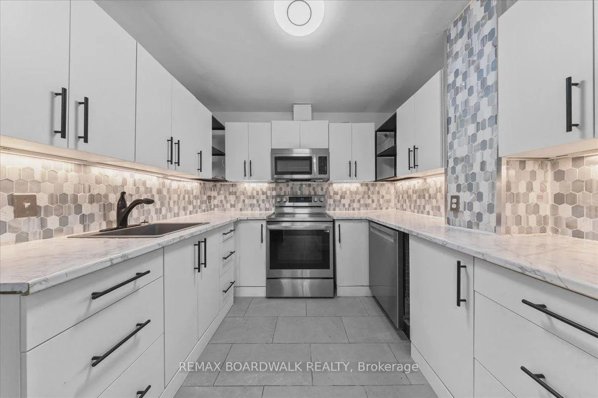 Photo 13 of Unit 6, 7 Timberview Way, Ottawa, Westcliffe Estates — HOMEH