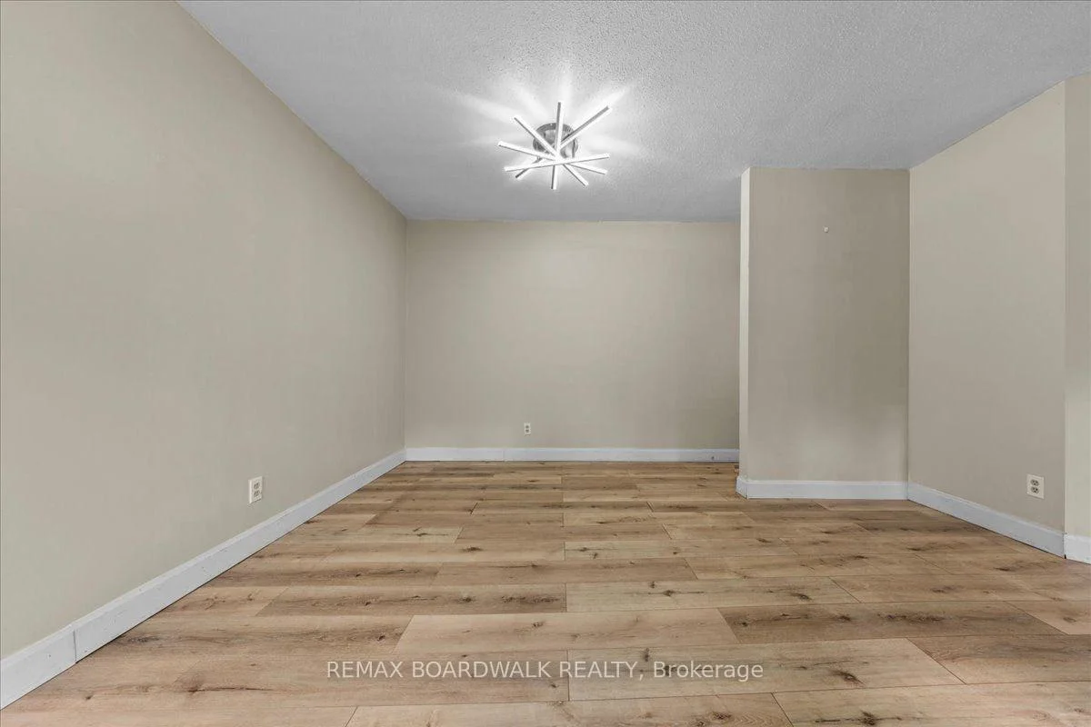 Photo 16 of Unit 6, 7 Timberview Way, Ottawa, Westcliffe Estates — HOMEH