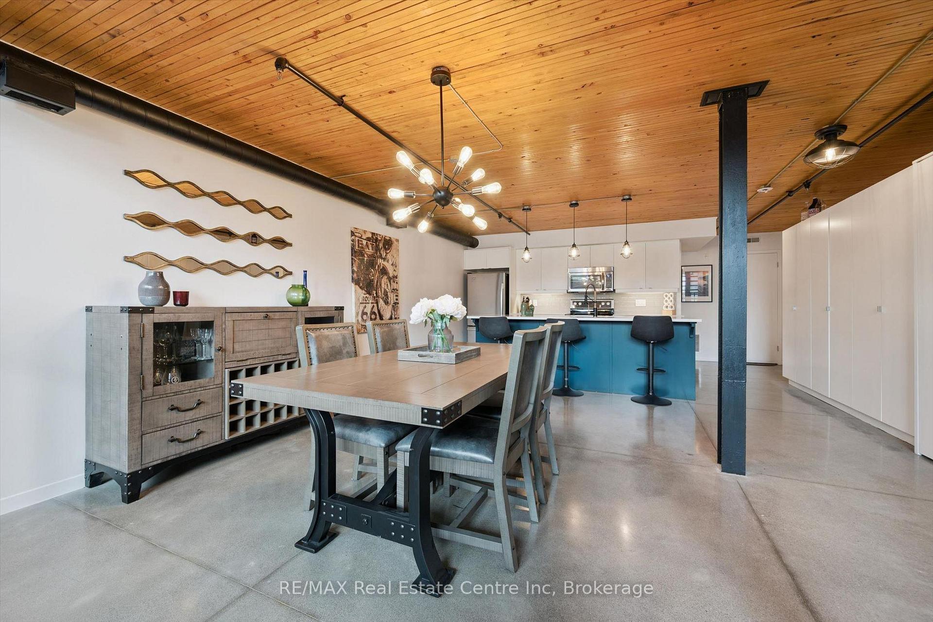 Photo of Unit 103, 85 Spruce Street
