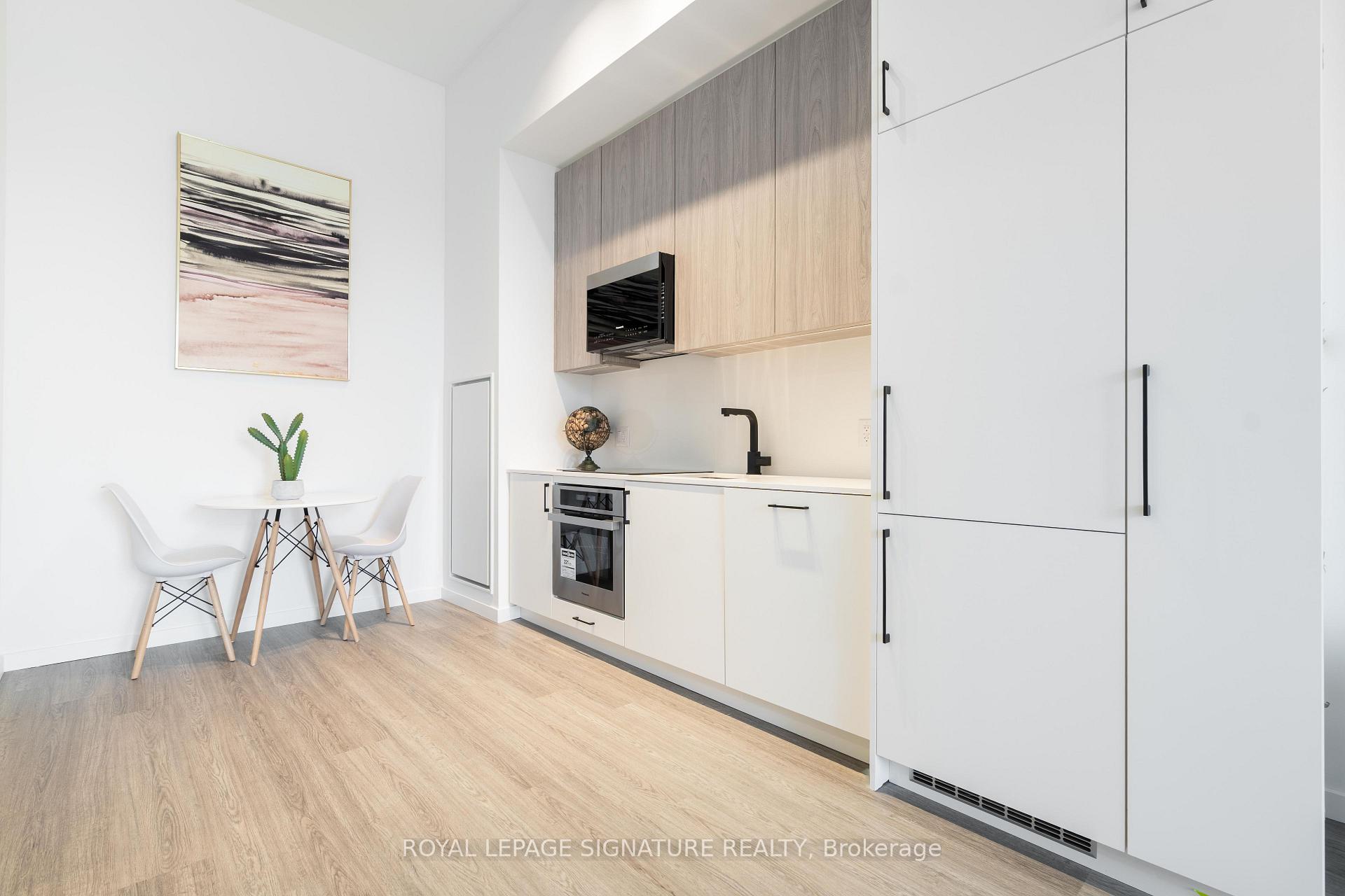 Photo 5 of 148 Wesley Street, Etobicoke, Stonegate-Queensway — HOMEH
