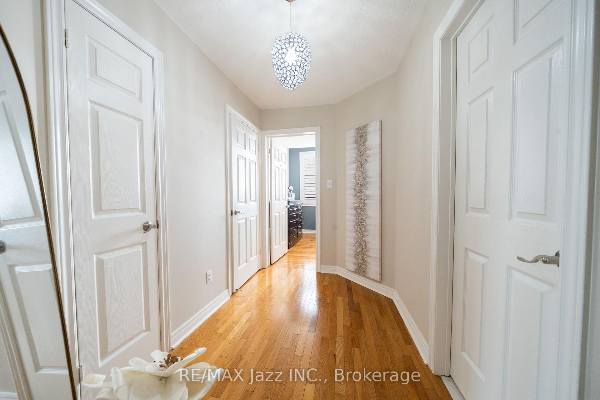 Photo 22 of 550 Bert Budd Avenue, Newmarket, Gorham-College Manor — HOMEH