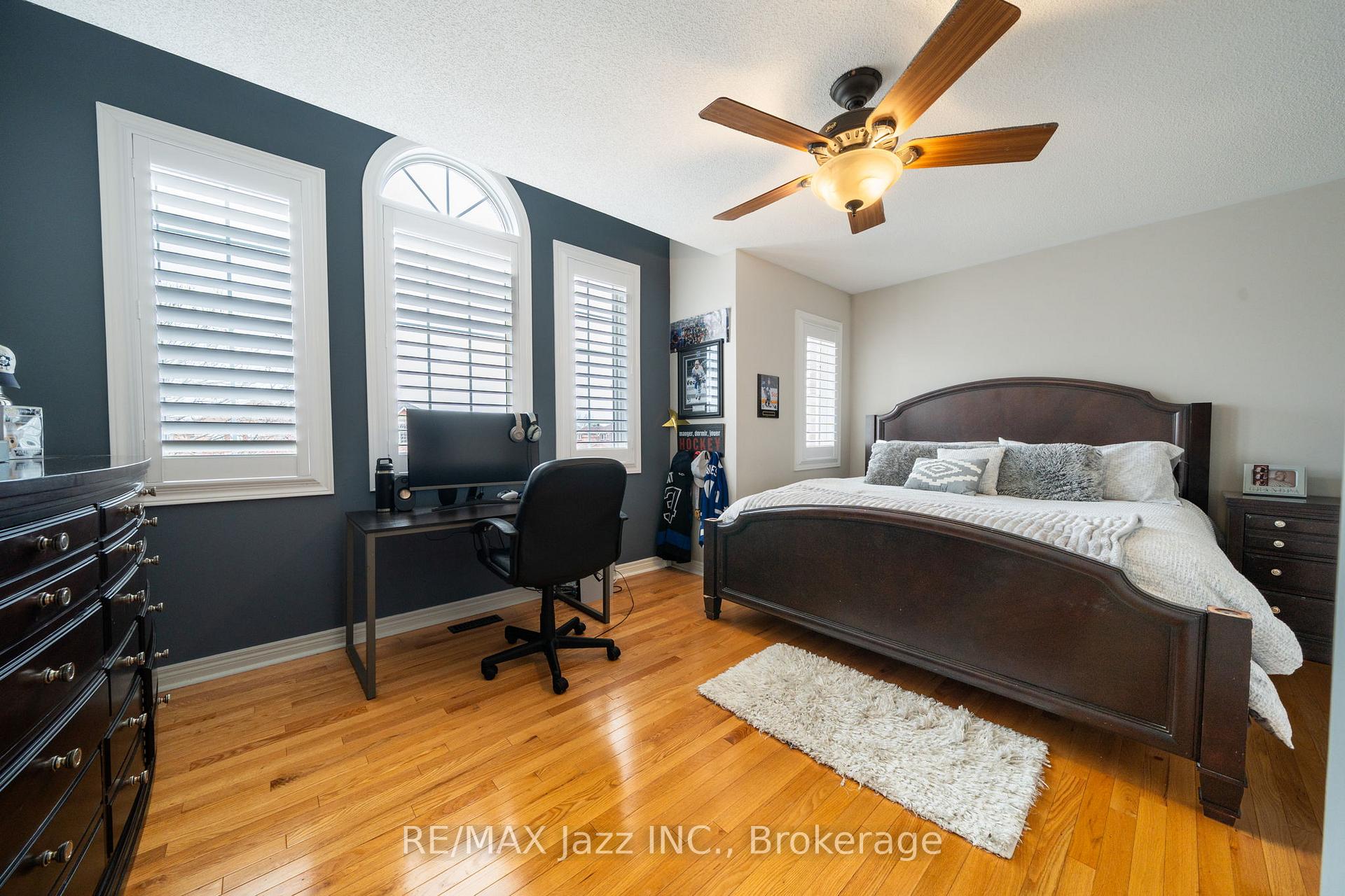 Photo 23 of 550 Bert Budd Avenue, Newmarket, Gorham-College Manor — HOMEH