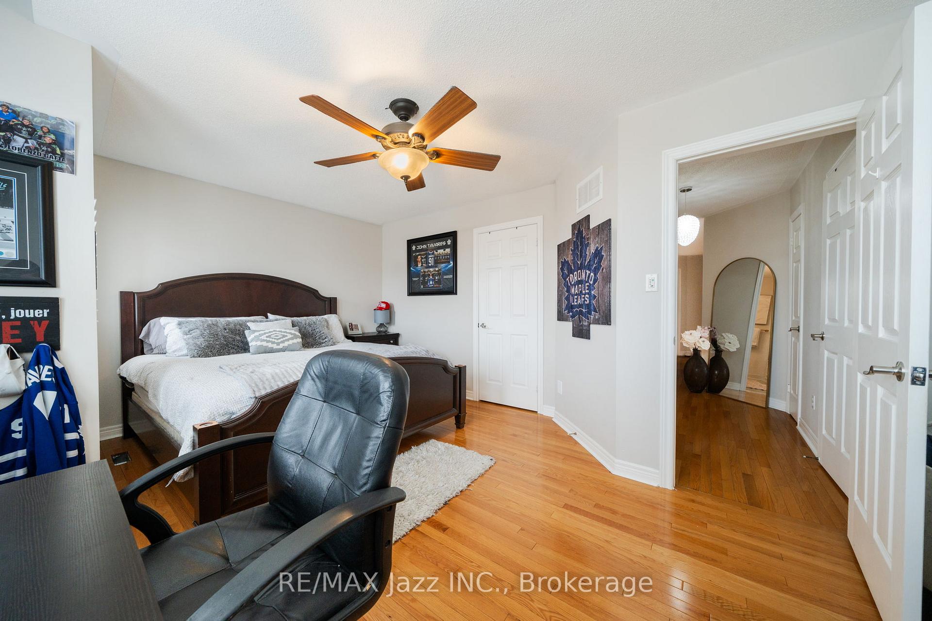 Photo 24 of 550 Bert Budd Avenue, Newmarket, Gorham-College Manor — HOMEH