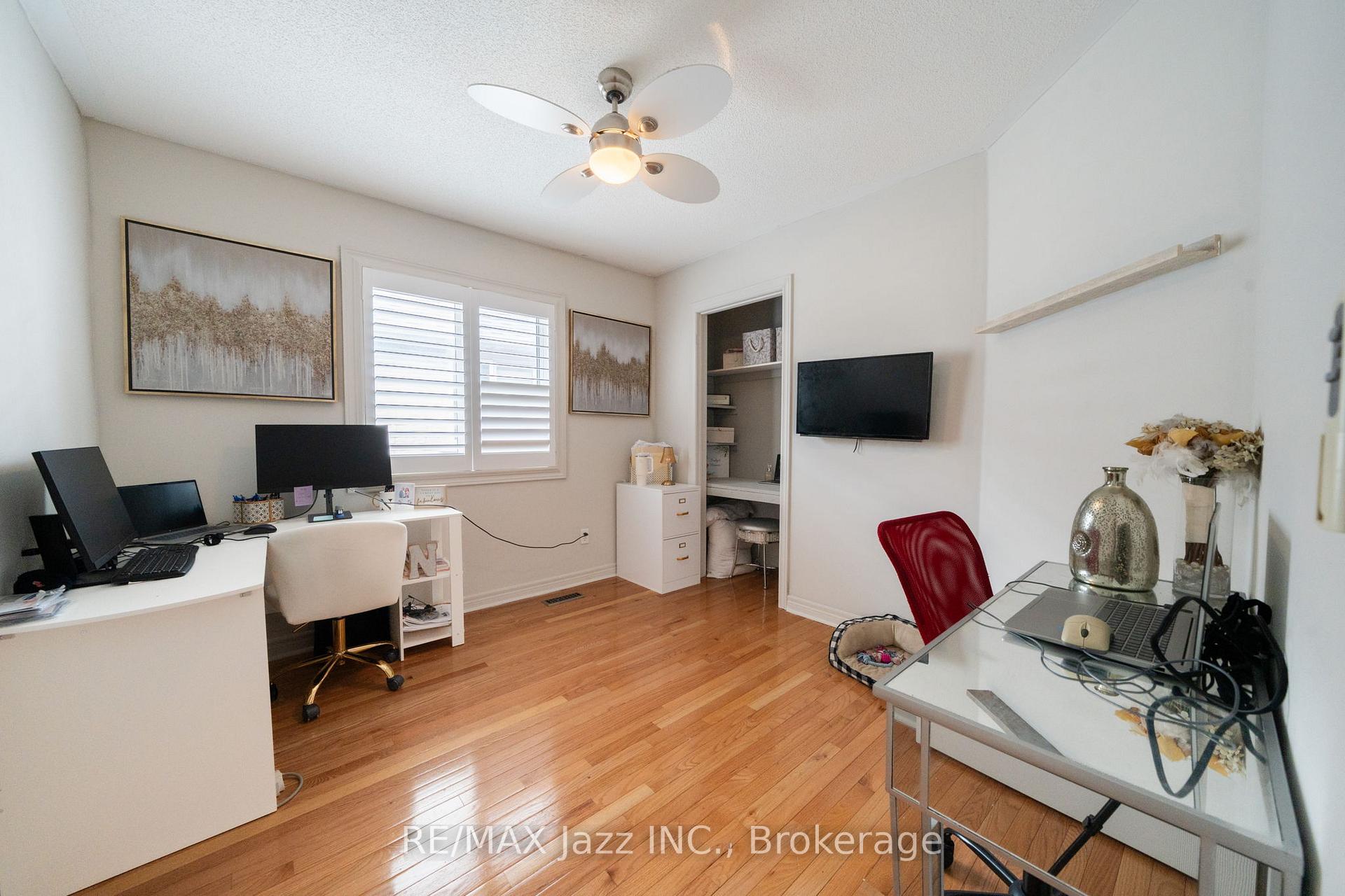 Photo 29 of 550 Bert Budd Avenue, Newmarket, Gorham-College Manor — HOMEH