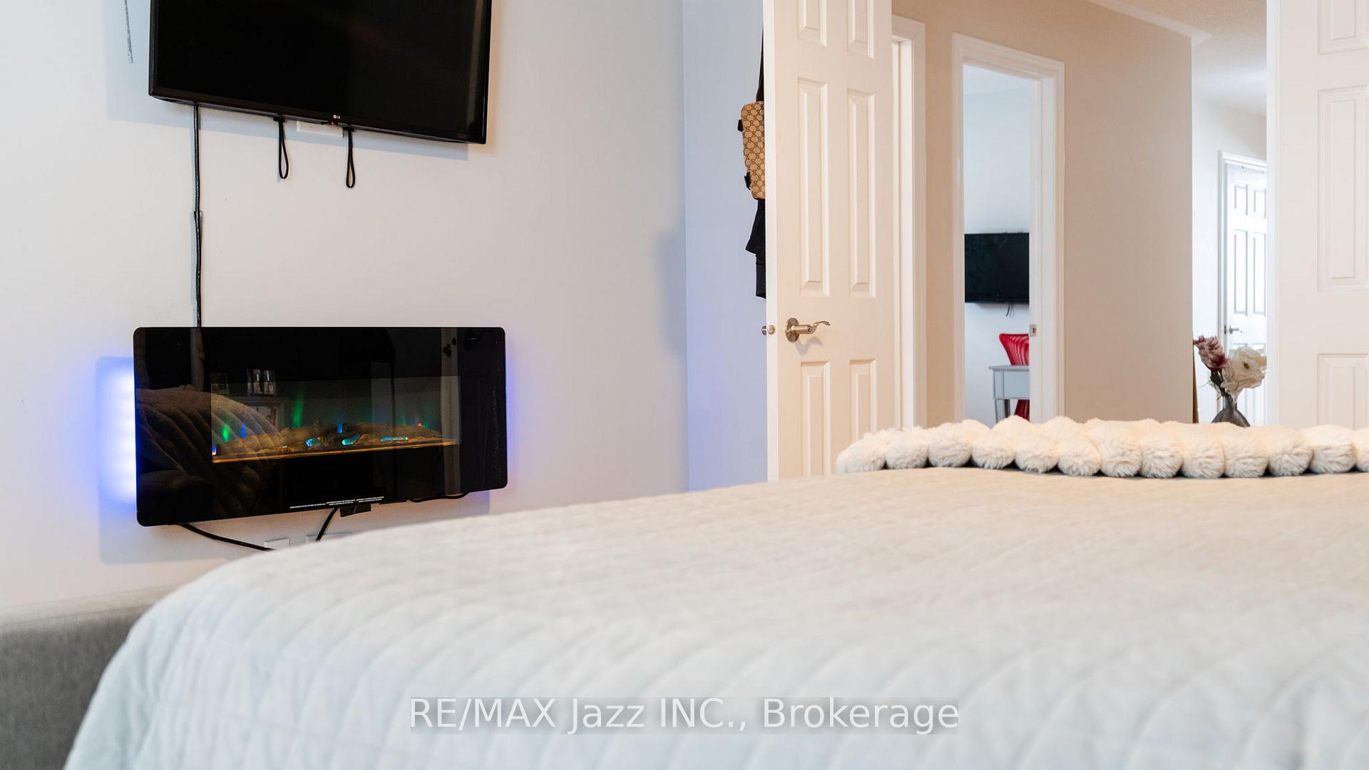 Photo 34 of 550 Bert Budd Avenue, Newmarket, Gorham-College Manor — HOMEH