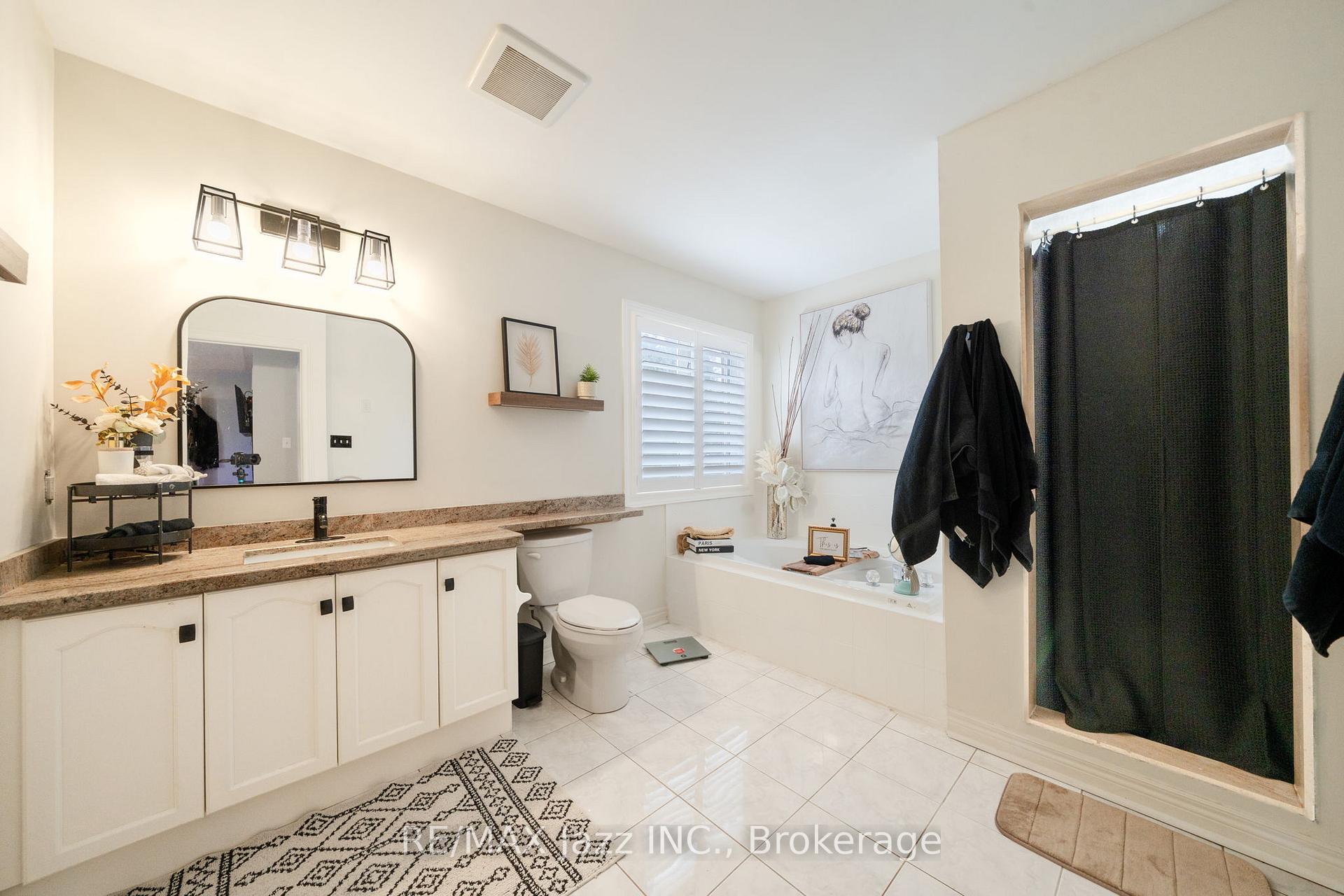 Photo 35 of 550 Bert Budd Avenue, Newmarket, Gorham-College Manor — HOMEH