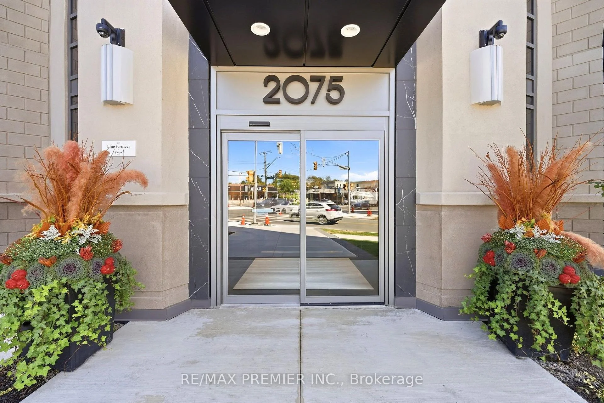 Photo 6 of Unit 219, 2075 King Road, King, King City — HOMEH