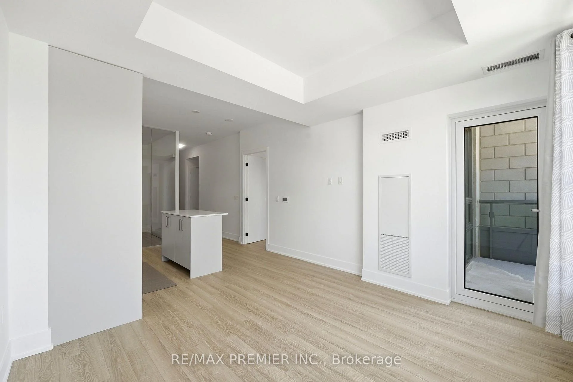 Photo 18 of Unit 219, 2075 King Road, King, King City — HOMEH
