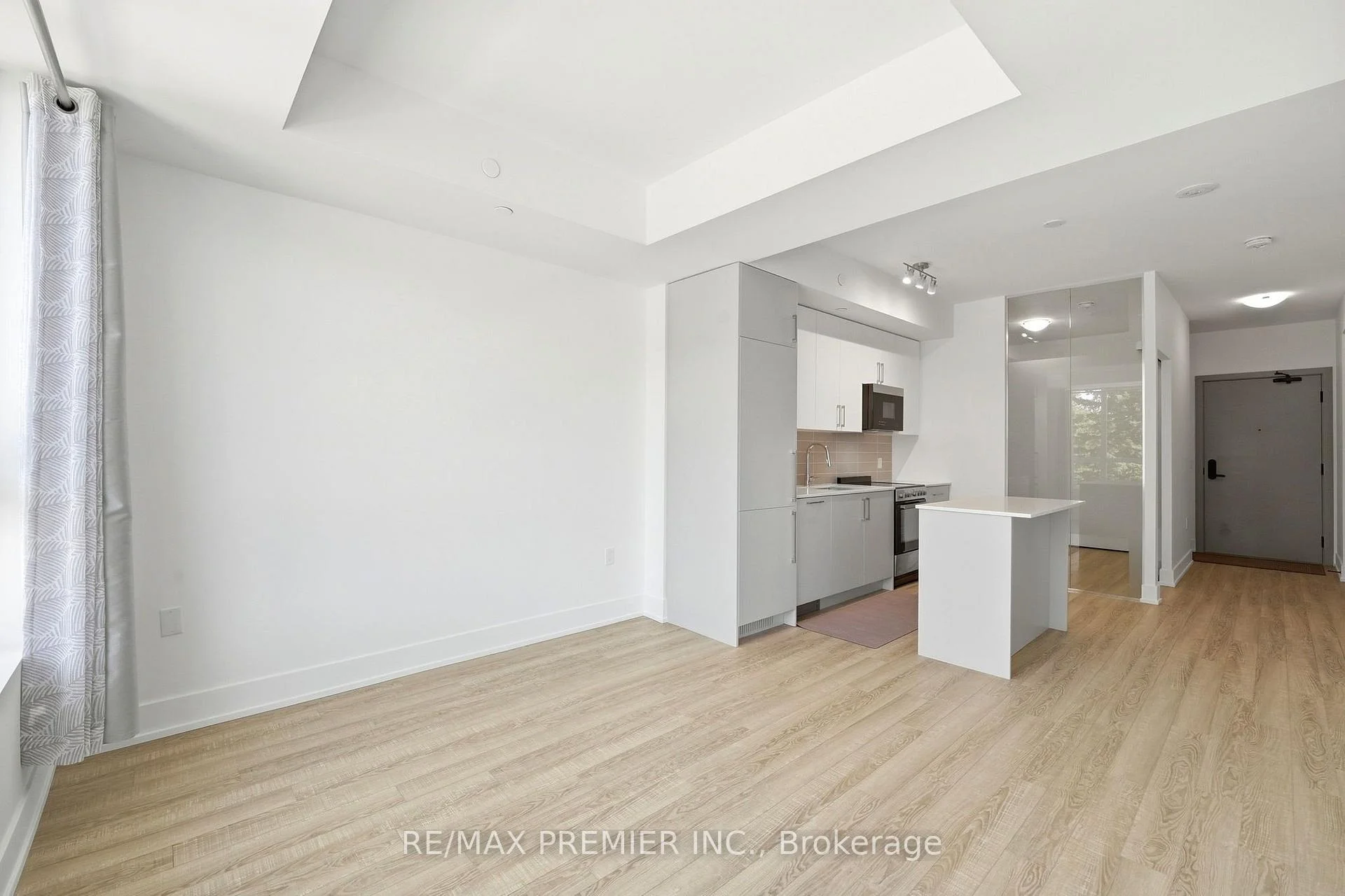 Photo 20 of Unit 219, 2075 King Road, King, King City — HOMEH