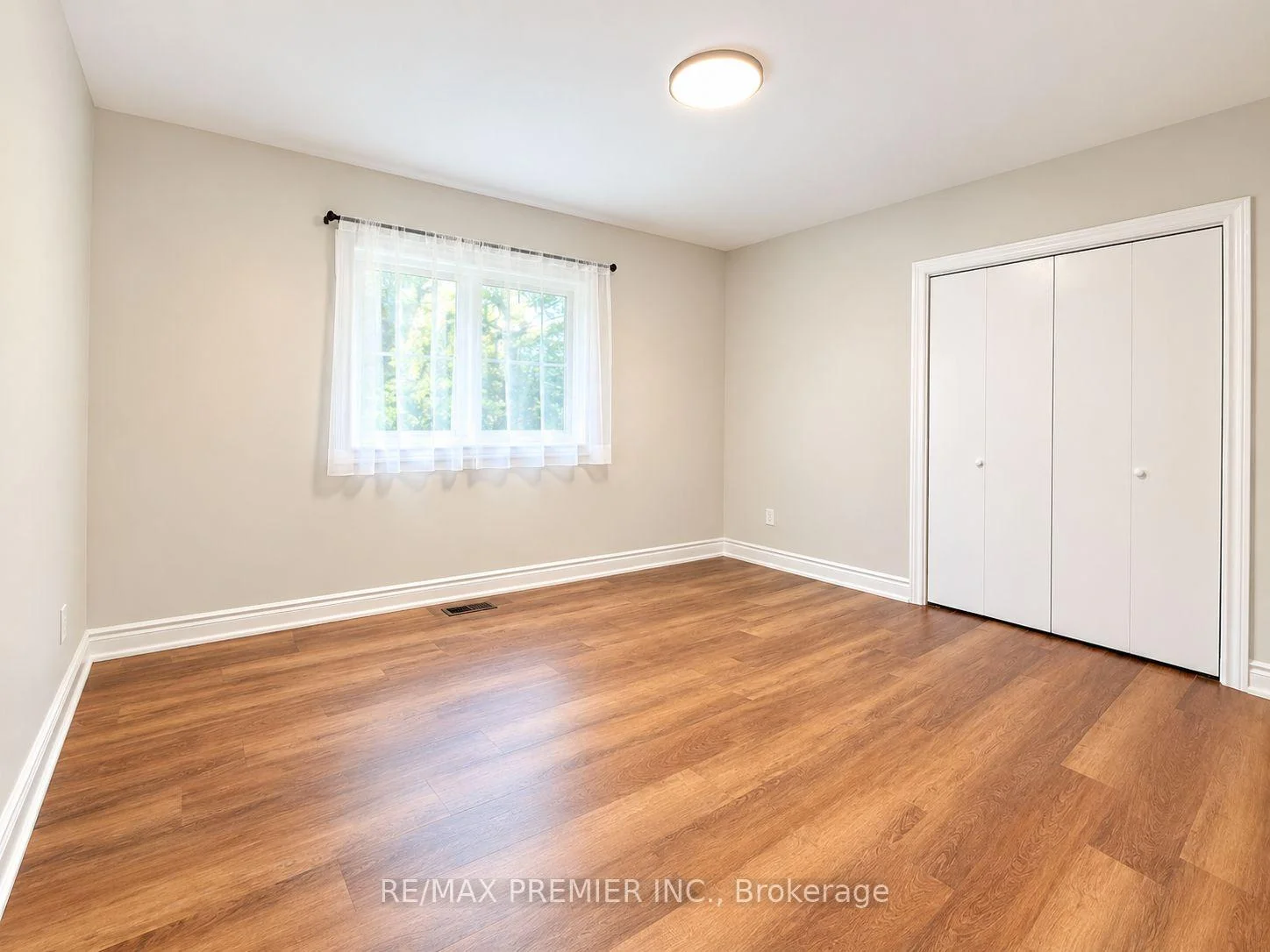 Photo 27 of Unit 219, 2075 King Road, King, King City — HOMEH