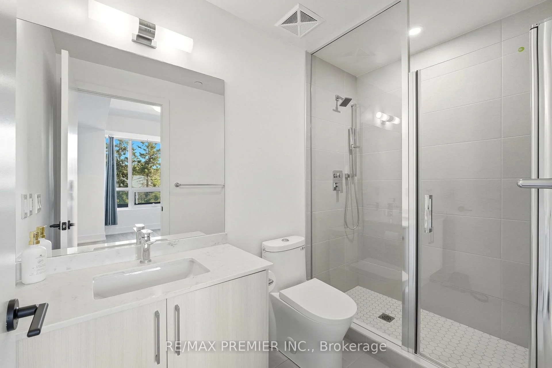 Photo 39 of Unit 219, 2075 King Road, King, King City — HOMEH