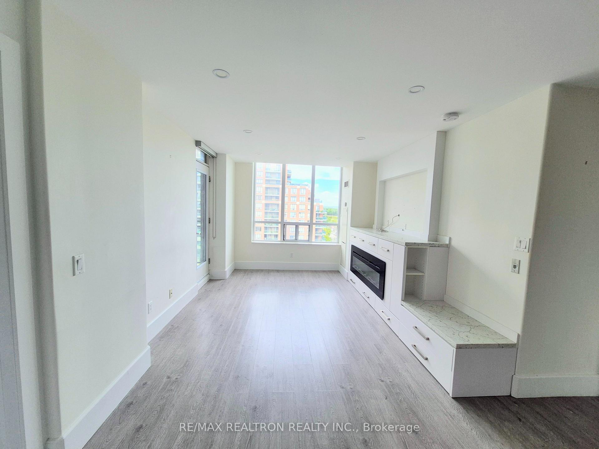 Photo 8 of Unit 812, 310 Red Maple Road, Richmond Hill, Langstaff — HOMEH