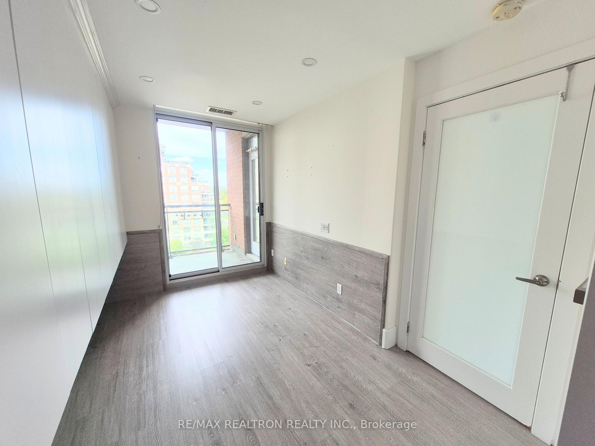 Photo 16 of Unit 812, 310 Red Maple Road, Richmond Hill, Langstaff — HOMEH