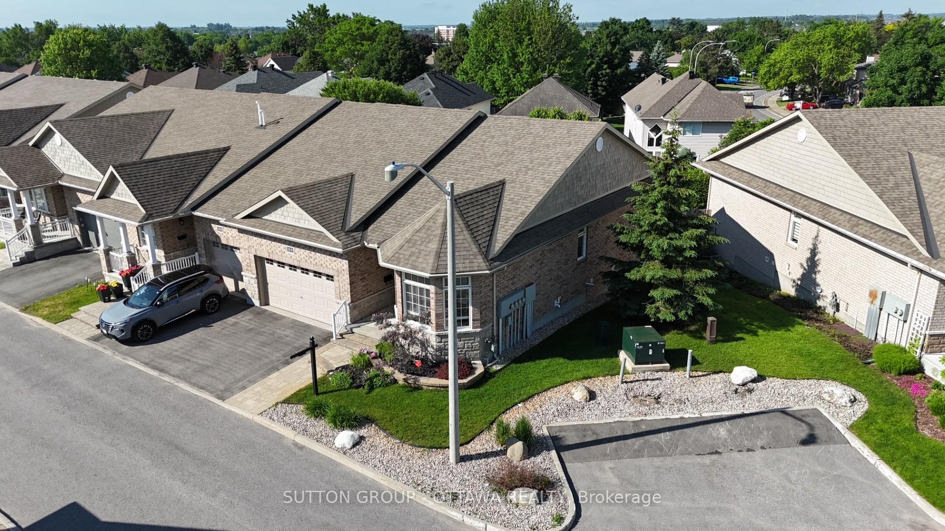 Photo 4 of 104 Passageway Private, Ottawa, Kanata - Bridlewood — HOMEH