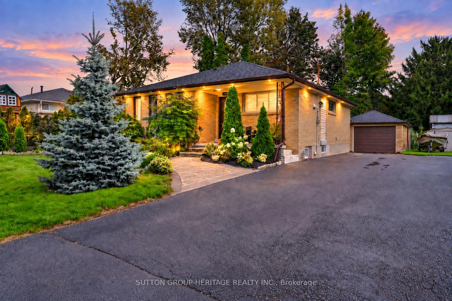 Photo 3 of 1020 Wardman Crescent, Whitby, Williamsburg — HOMEH
