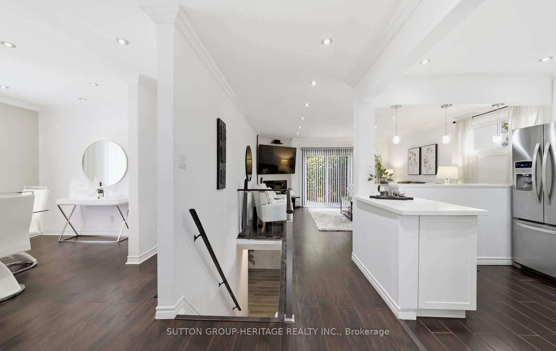 Photo 6 of 1020 Wardman Crescent, Whitby, Williamsburg — HOMEH
