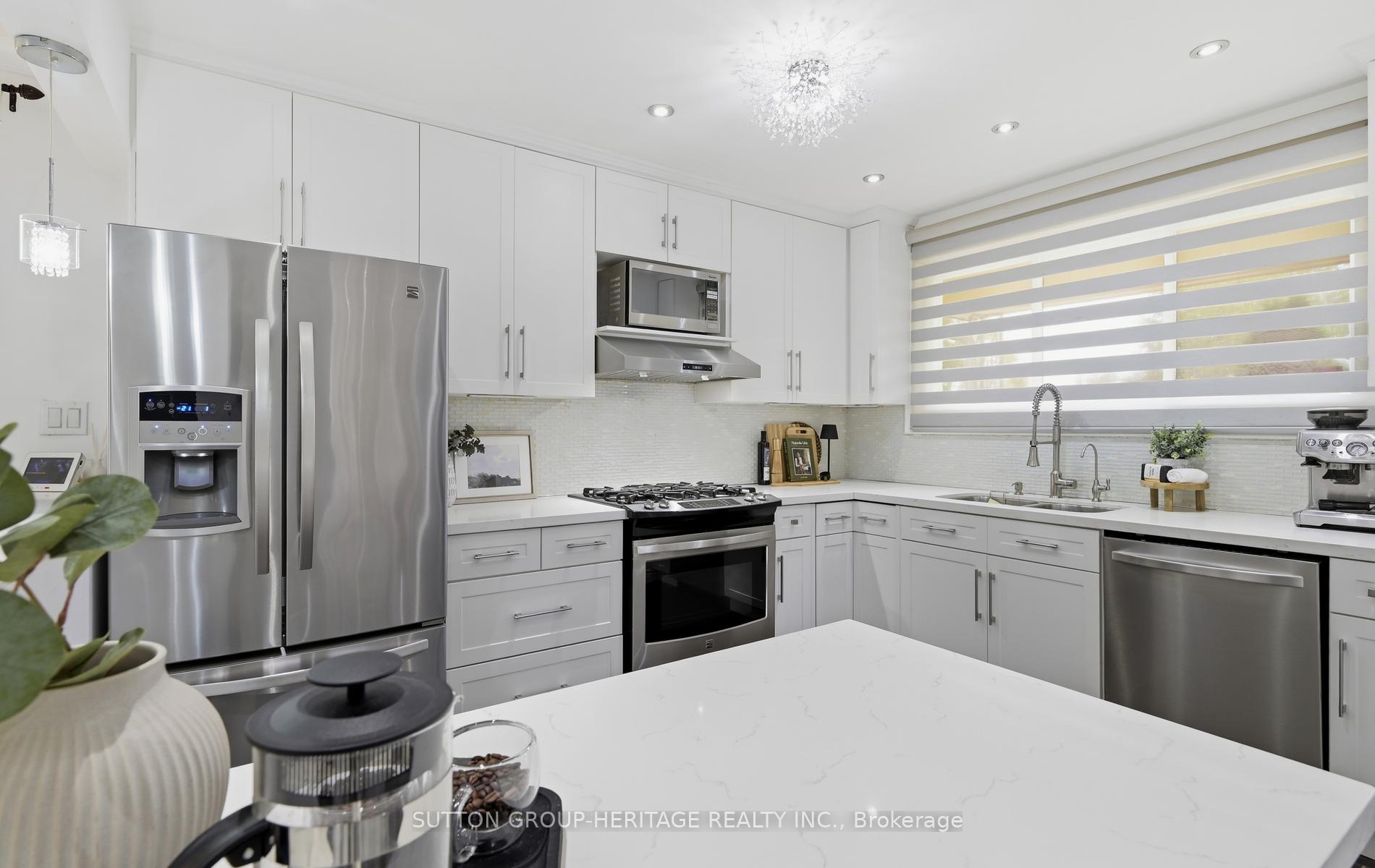 Photo 9 of 1020 Wardman Crescent, Whitby, Williamsburg — HOMEH